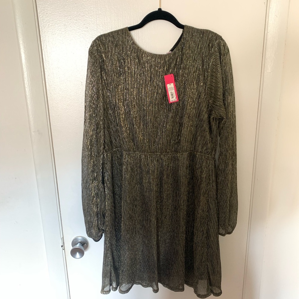Xhilaration Gilded Gold Black Long Sleeve Dress Lined